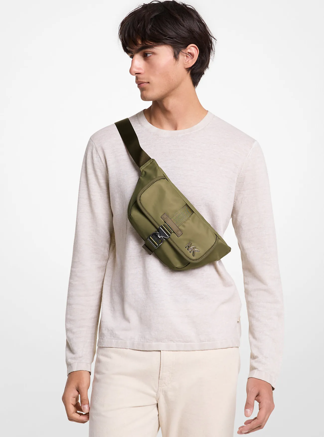 Michael Kors Aviator-schoudertas Eli van nylon SAFARIGROEN Outlet