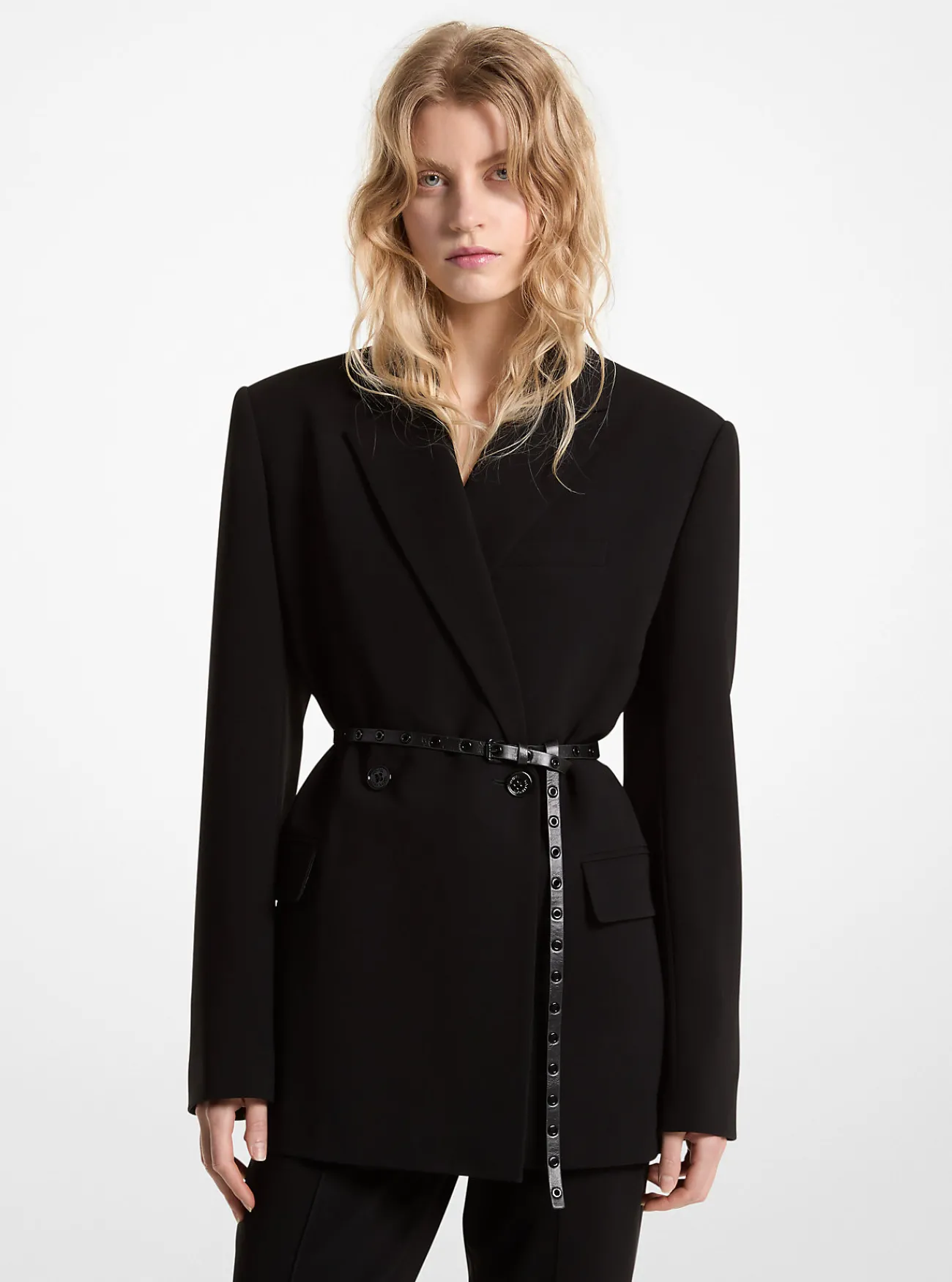 Michael Kors Blazer van cr&ecirc;pe met dubbele knopenrij en riem ZWART Fashion