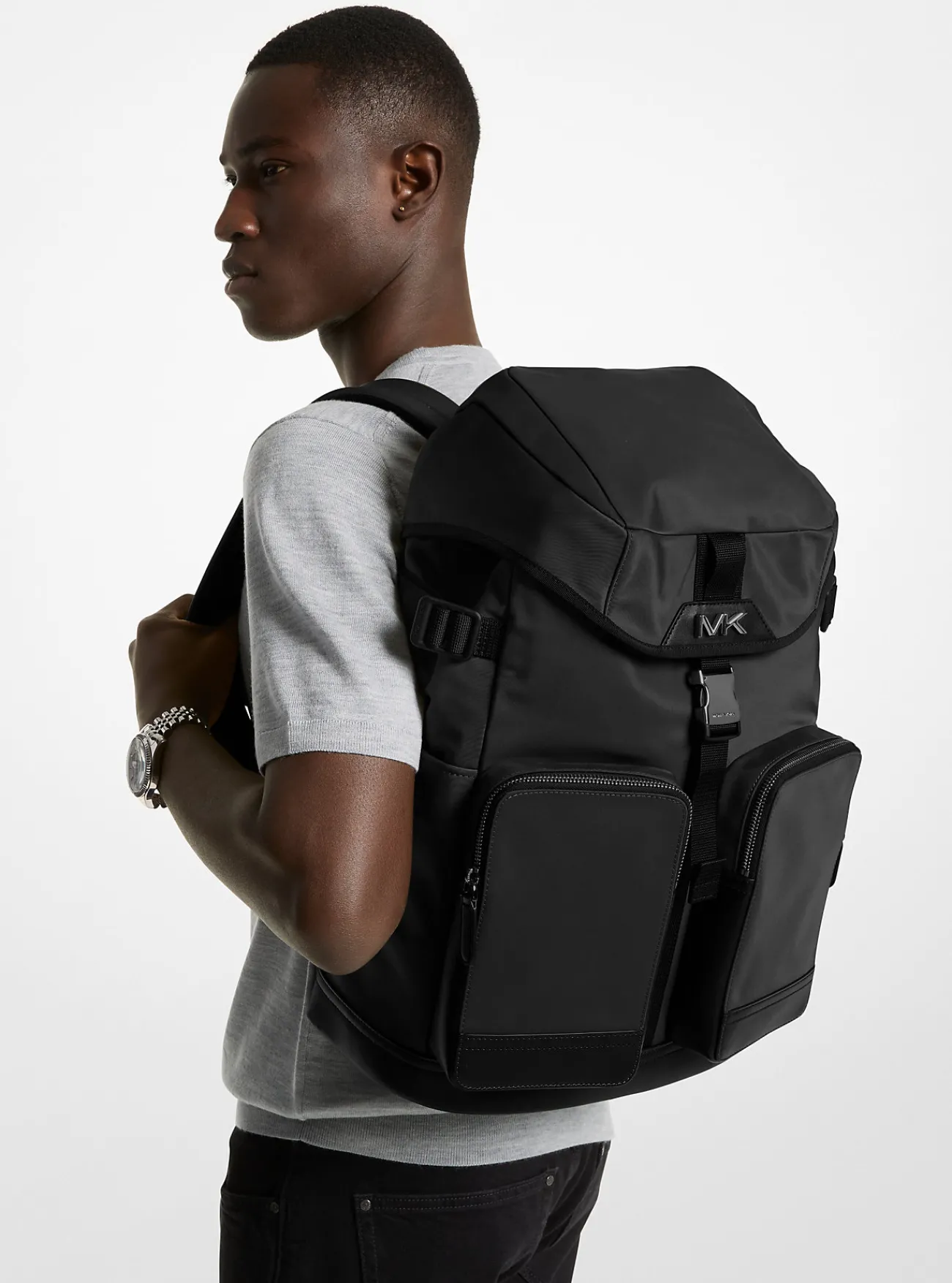 Michael Kors Cargorugzak Brooklyn van gerecycled nylon ZWART Best