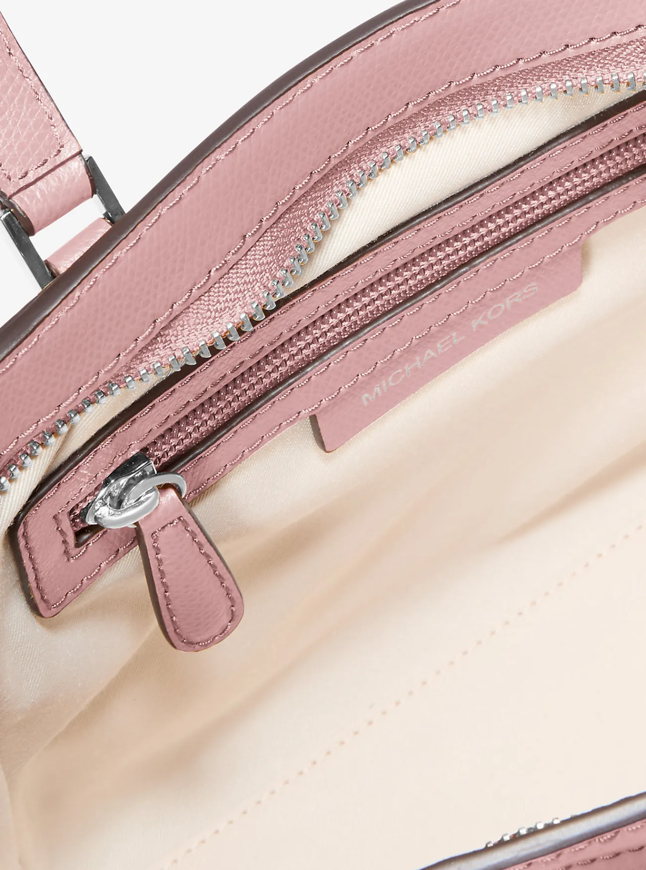 Michael Kors Crossbodytas Taryn van leer, aanpasbaar en klein ZACHTROZE New