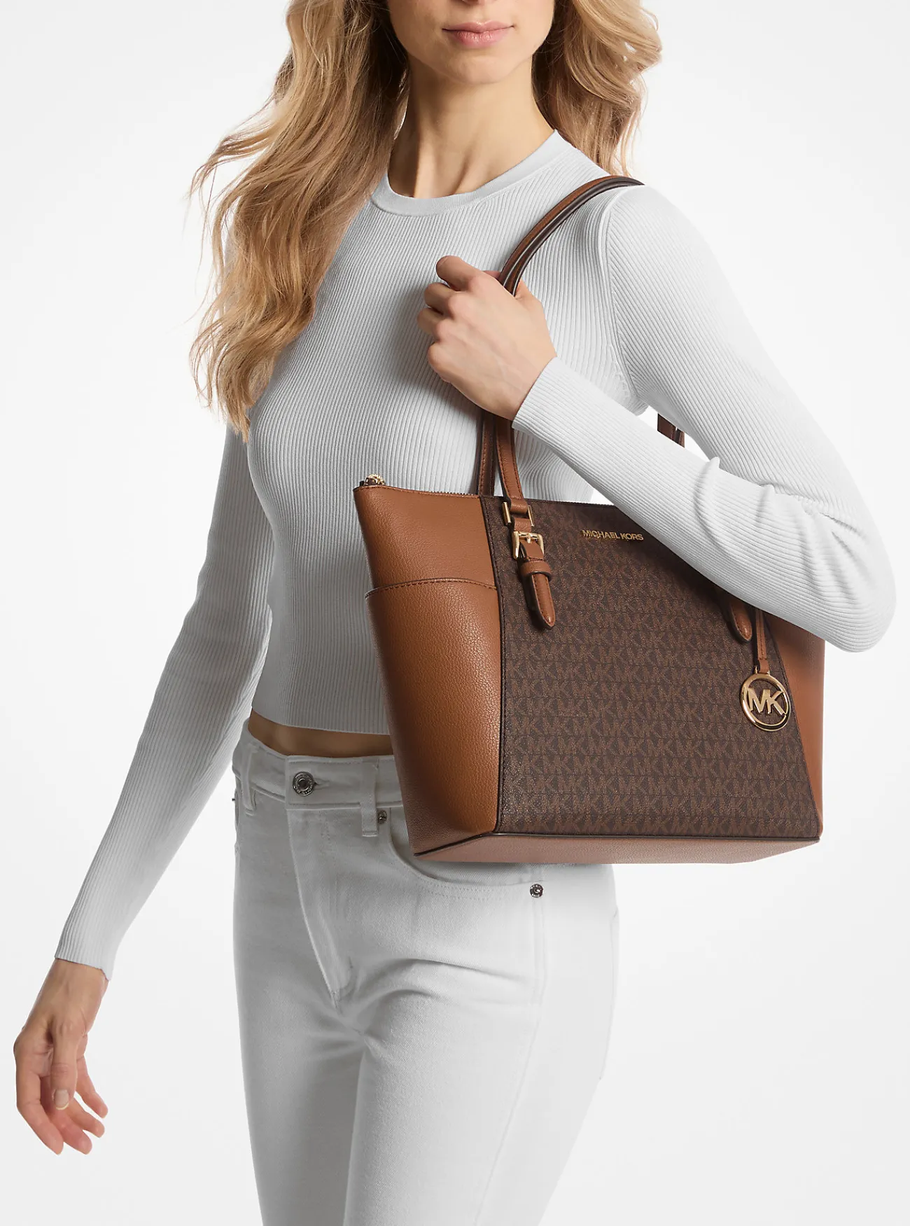 Michael Kors Draagtas Charlotte van leer met logo en rits aan bovenkant, groot BRUIN Fashion