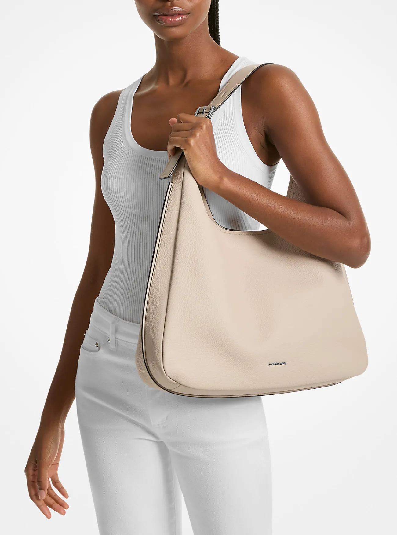 Michael Kors Schoudertas Nolita van getrommeld leer, groot hobomodel LICHTZAND Fashion