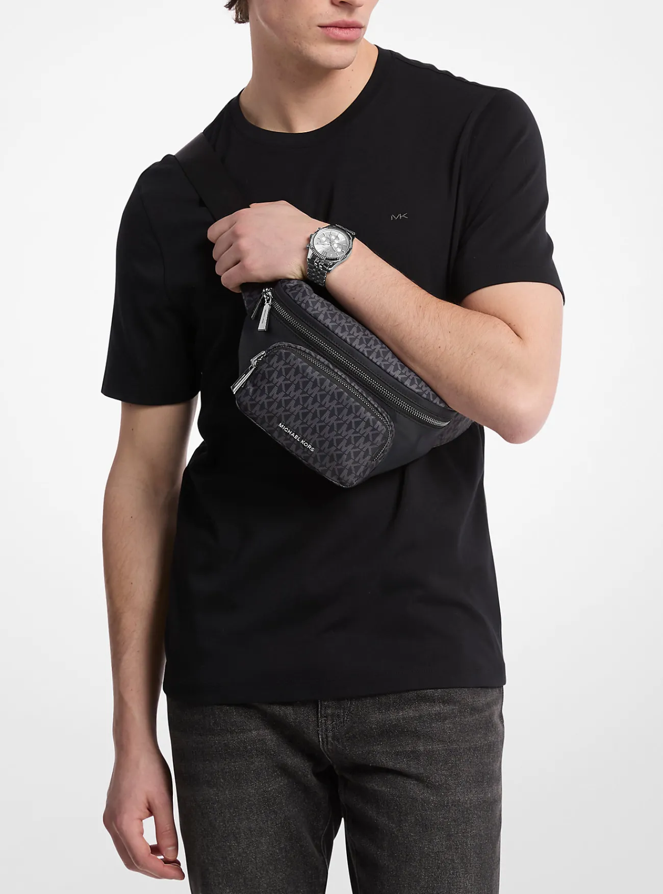 Michael Kors Utility-schoudertas Tanner van nylon met kenmerkende logoprint ZWART Hot