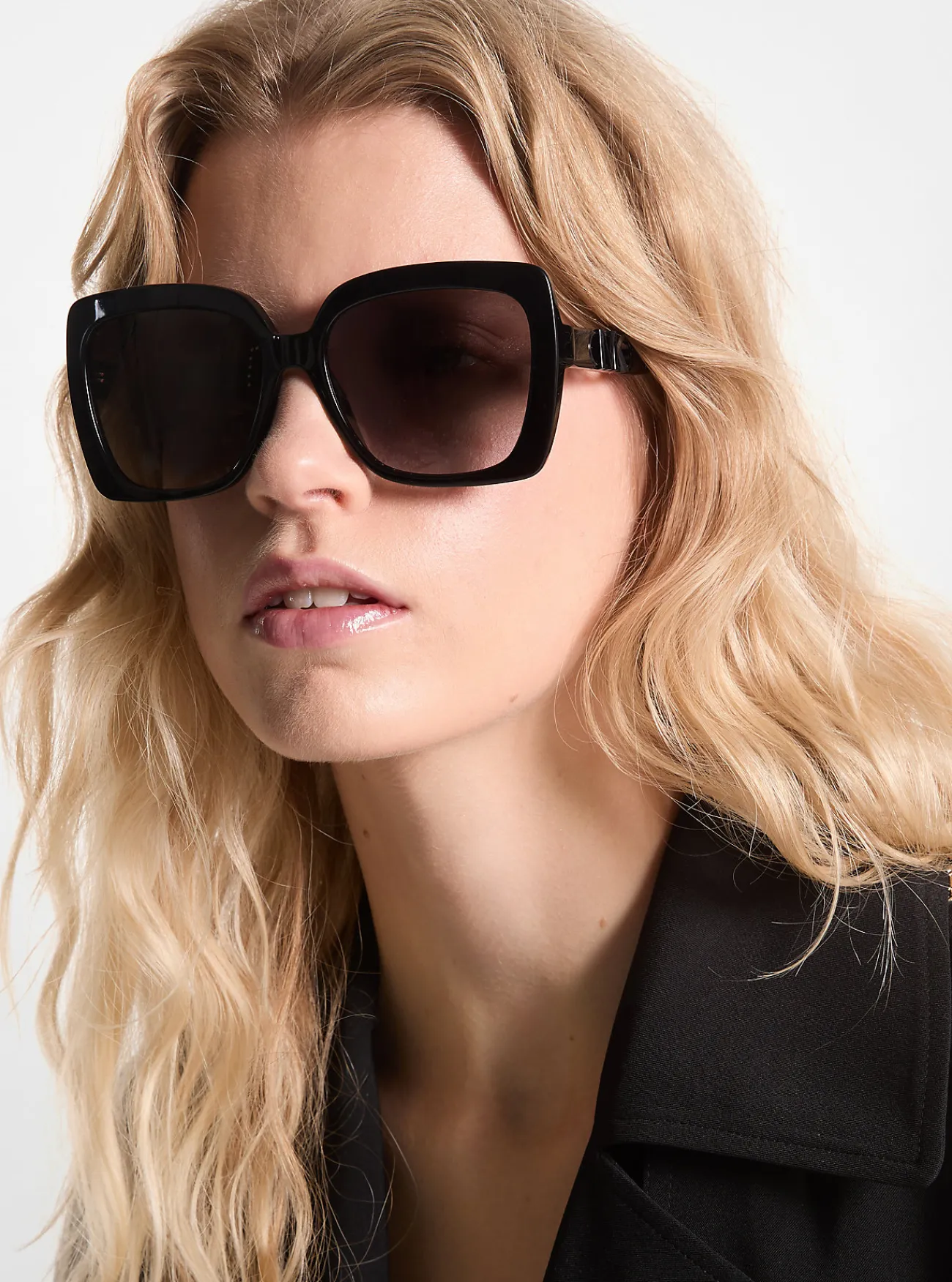 Michael Kors Zonnebril Nice ZWART Outlet
